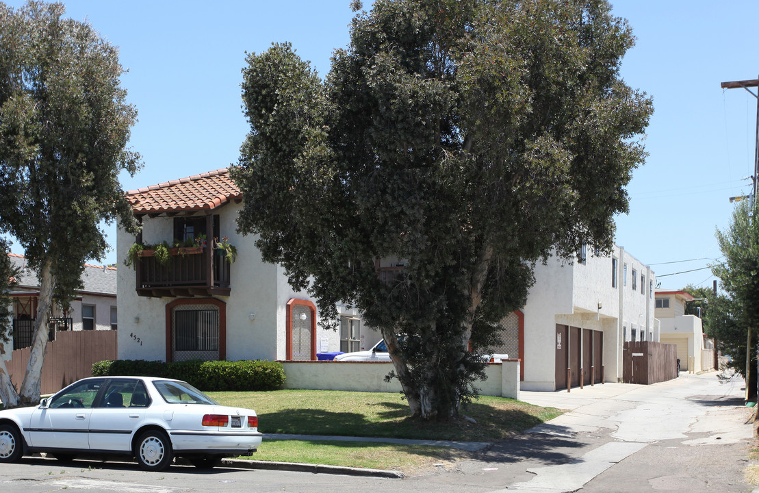 4521 Hawley Blvd in San Diego, CA - Foto de edificio