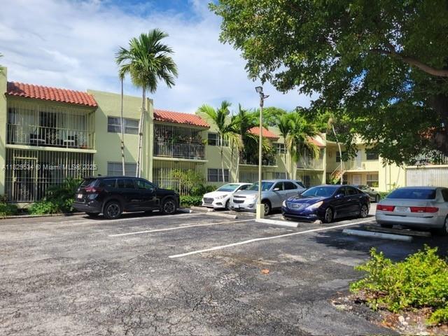 property at 520 NE 38th St