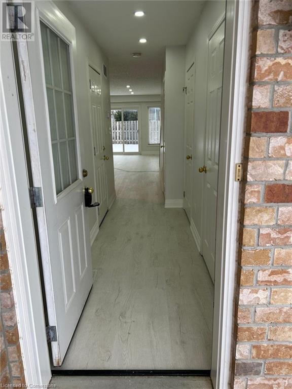 1380 Countrystone Dr in Kitchener, ON - Building Photo - Building Photo