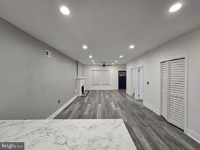 844 West Chester Pike in West Chester, PA - Building Photo - Building Photo