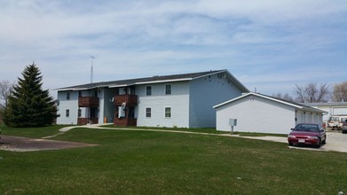 1818 School St in Two Rivers, WI - Foto de edificio - Building Photo