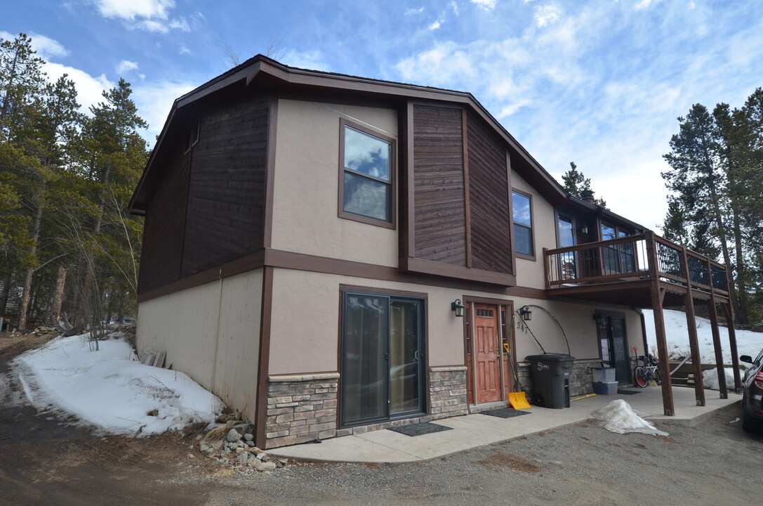 347 SCR 450 in Crawford, CO - Foto de edificio