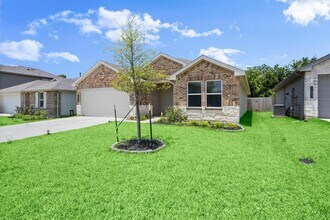 11845 Summertime Dr in Willis, TX - Building Photo - Building Photo