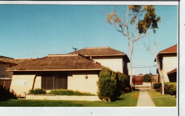 4711-4717 Terrace Ave in Oxnard, CA - Foto de edificio - Building Photo