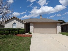 5908 Alcova Ln in Dallas, TX - Building Photo