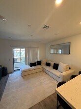 2105 Senita Dr in San Diego, CA - Building Photo - Building Photo