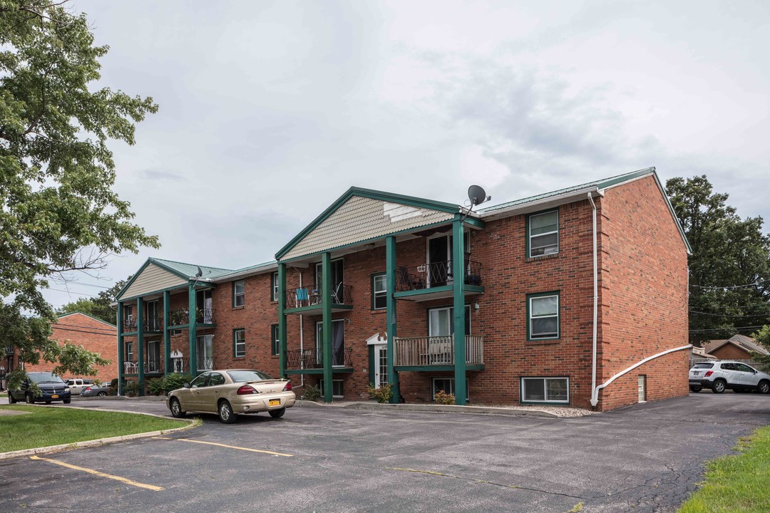 Autumn Terrace in Tonawanda, NY - Building Photo