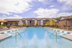 One White Oak Apartments in Cumming, GA - Building Photo