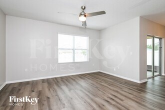 5836 Grey Heron Dr in Winter Haven, FL - Foto de edificio - Building Photo