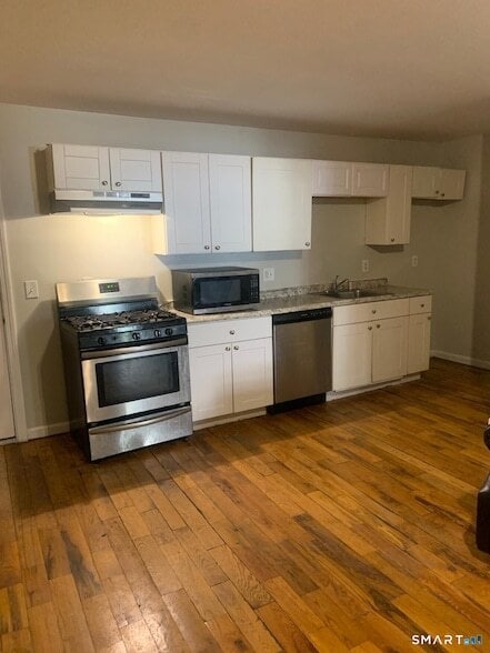 property at 1410 Stratford Ave