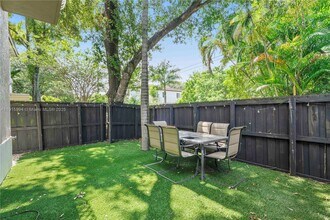 217 SW 11th St in Fort Lauderdale, FL - Building Photo - Building Photo