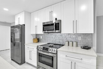 6396 Country Wood Way in Delray Beach, FL - Foto de edificio - Building Photo