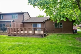 30 Cambridge Ct in Fairport, NY - Building Photo - Building Photo
