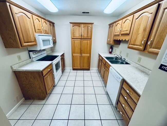 325 Franklin Terrace in Lebanon, TN - Building Photo - Building Photo