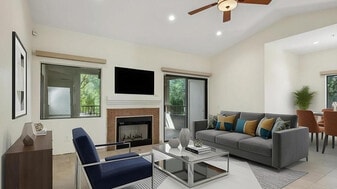 15050 N Thompson Peak Pkwy in Scottsdale, AZ - Building Photo