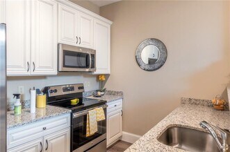 411 Valley St in Providence, RI - Building Photo - Building Photo