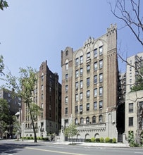 Quality Communities/ 1112 Gerard Ave in Bronx, NY - Foto de edificio - Building Photo
