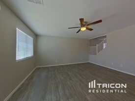 37081 W Amalfi Ave in Maricopa, AZ - Building Photo - Building Photo