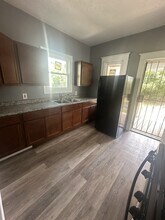 3295 E 135th St in Cleveland, OH - Building Photo - Building Photo