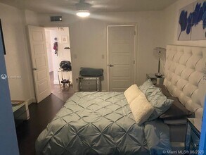 1810 W 56th St-Unit -3414 in Hialeah, FL - Building Photo - Building Photo