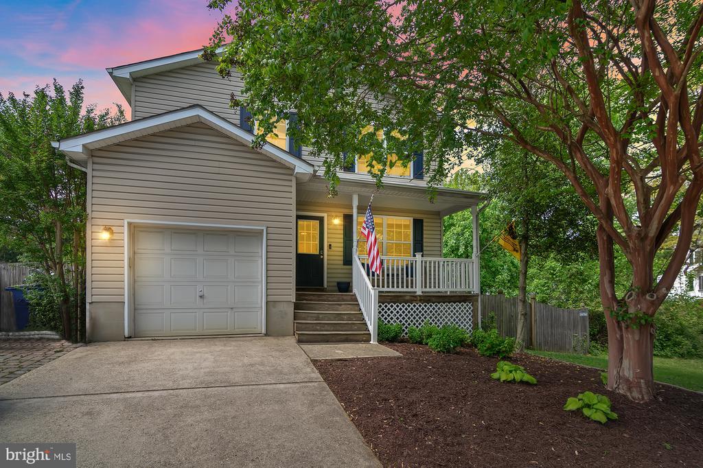1318 Bay Ridge Ave in Annapolis, MD - Building Photo