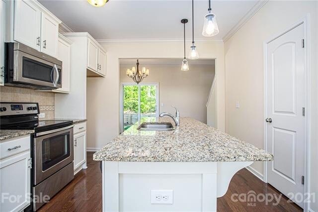 4276 Sutwick Dr in Charlotte, NC - Building Photo - Building Photo