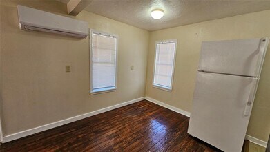 1231 Morris St-Unit -2 in Houston, TX - Building Photo - Building Photo