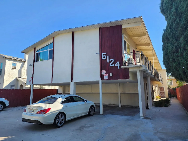 6124 Alcott St in Los Angeles, CA - Building Photo - Building Photo