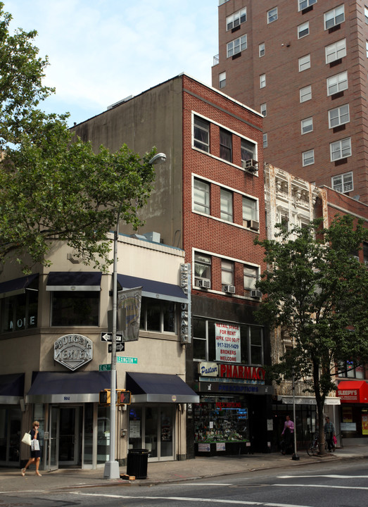 806 Lexington Ave in New York, NY - Building Photo