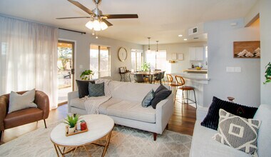 1458 S Palomino Creek Dr in Gilbert, AZ - Building Photo - Building Photo