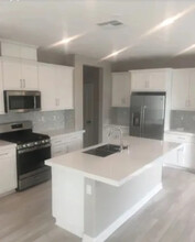 1951 Julie Dawn Pl in Escondido, CA - Building Photo - Building Photo