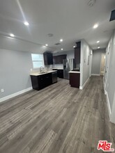 1703 W 62nd St in Los Angeles, CA - Building Photo - Building Photo