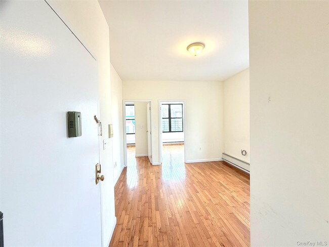 4401 13th Ave in Brooklyn, NY - Building Photo - Building Photo
