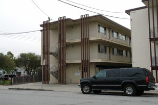 164 Santa Lucia Ave in San Bruno, CA - Building Photo