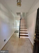 512 Bellvue Pl in Alexandria, VA - Building Photo - Building Photo