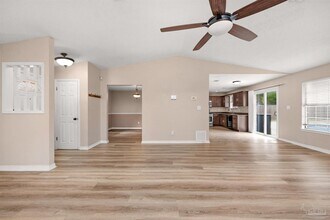 5850 Princeton Dr in Pensacola, FL - Building Photo - Building Photo