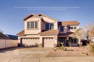 832 Bluff Ridge Ave in Henderson, NV - Building Photo