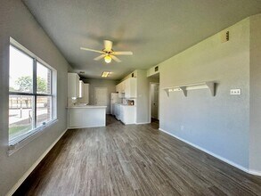 1318 James Ave in Waco, TX - Building Photo - Building Photo