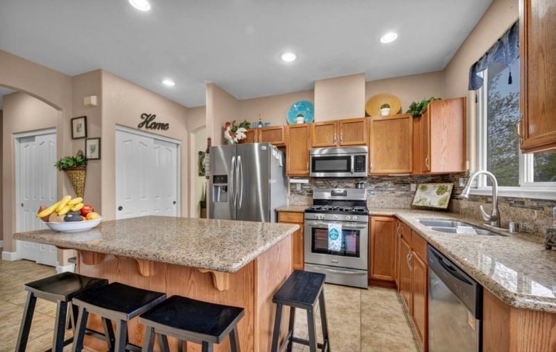 2721 Harding Way in Reno, NV - Building Photo