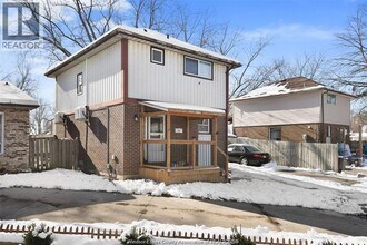 1203 Cottage Pl in Windsor, ON - Building Photo - Building Photo