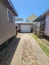 2115 Avenue O in Galveston, TX - Building Photo - Building Photo