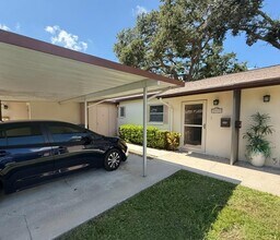 2821 Swifton Dr in Sarasota, FL - Building Photo - Building Photo