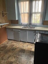 217 S Woodrow St in Clinton, SC - Building Photo - Building Photo