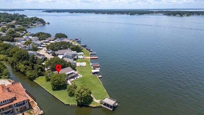 property at 80 Lakeview Village
