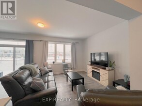 2179 Winsome Terrace in Ottawa, ON - Building Photo - Building Photo