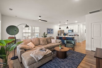 8021 Brightside Dr in Charlotte, NC - Building Photo - Building Photo