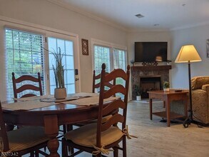 4-21 Maple Cres in Vernon, NJ - Building Photo - Building Photo