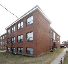 2854 Keele St in Toronto, ON - Building Photo