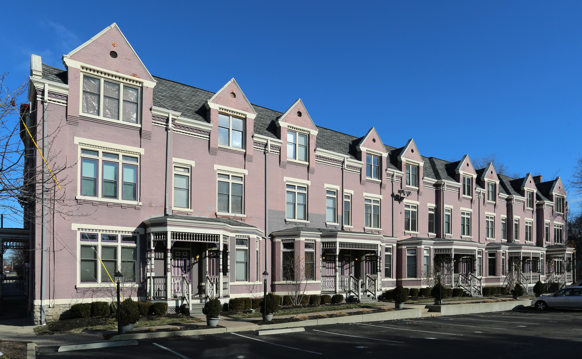 Beethoven Place Townhomes in Cincinnati, OH - Foto de edificio