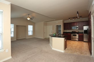 Camden Northpointe in Tomball, TX - Building Photo - Interior Photo